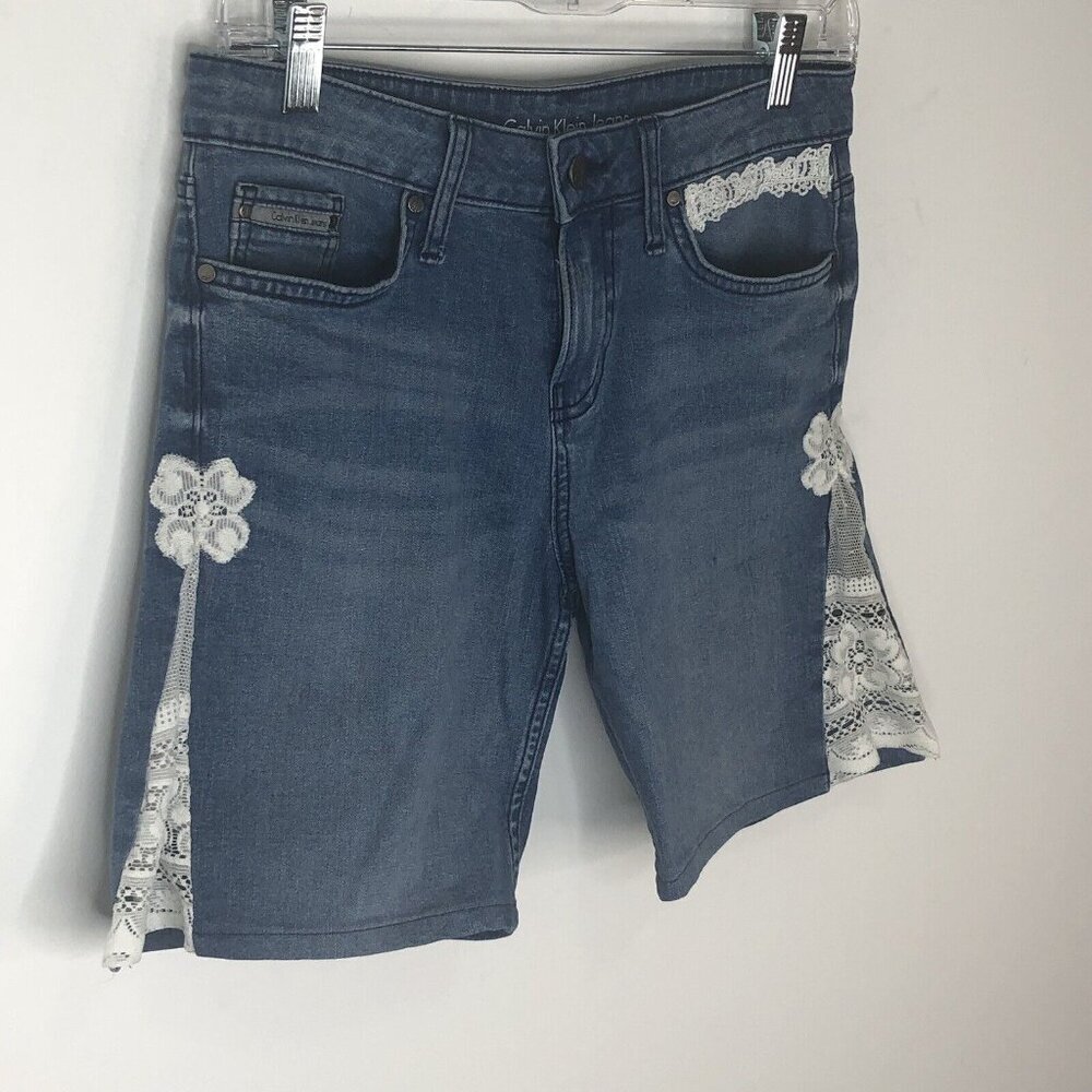 Calvin Klein Denim Shorts Size 4 City Short Eyelet Lace Bermuda Walking Travel - Picture 4 of 16
